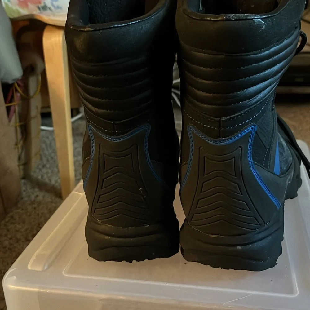 Airwalk Men's SZ 9 Boots Black Blue Strap Thermolite Snow Waterproof uni…
